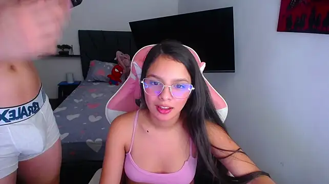 jessi_and_boy Pertunjukan Webcam