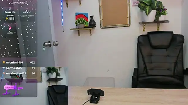 צ'אט XXX בשידור חי של sthefy01
