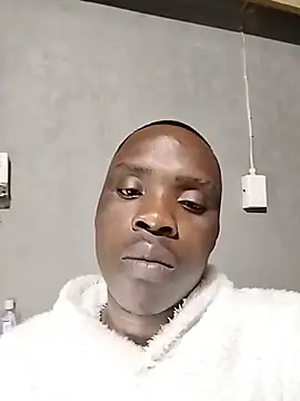 BigGamecharger live XXX chat