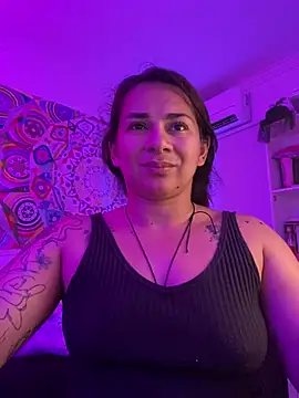 Chat +18 de Amarantha_666 ao vivo