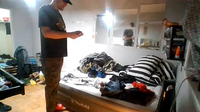 XXX chat uživo modela AidenMcKnight