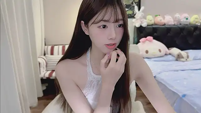 Evacute-top Adlı Modelin Canlı XXX Sohbeti