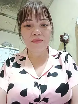 Živý XXX chat Sana-vn
