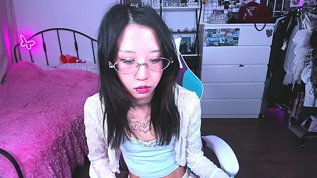 ashleywowmeow XXX чат на живо