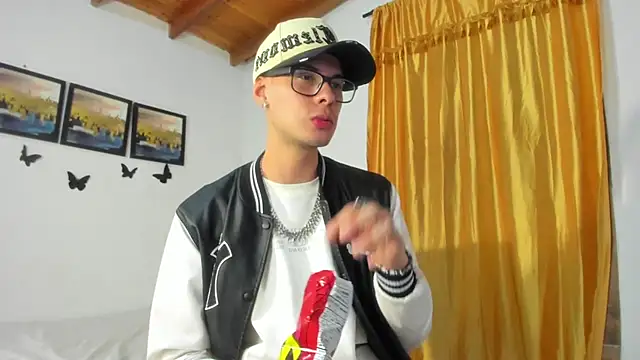 Chatroom XXX en direct de Vlad__night