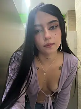 XXX chat uživo modela LilacNoir