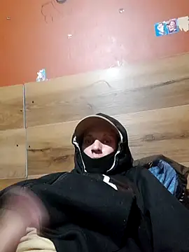 Santinoxxx19cm: διαδικτυακό σόου στην κάμερα