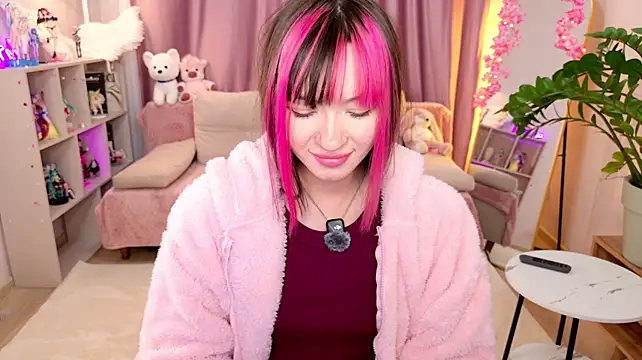 Miiya_Mooren Webbikameraesitys