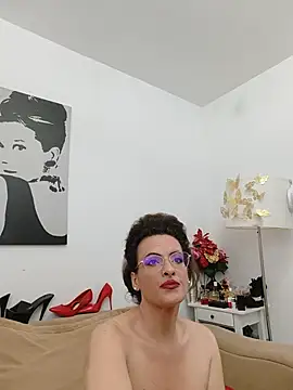 RebeccaNoble Adlı Modelin Canlı XXX Sohbeti