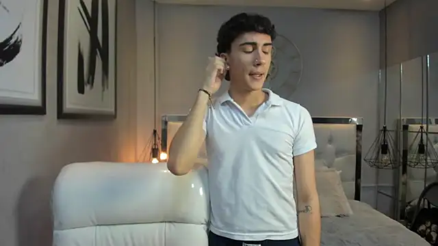 XXX chat uživo modela cml0_