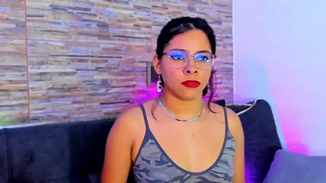 XXX chat uživo modela nath_redrex