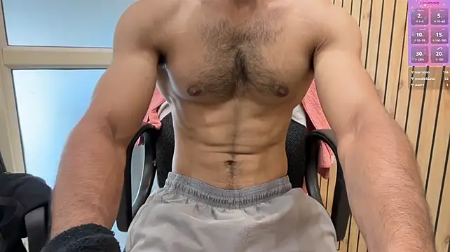Pokazy przed kamerką – DevilsFavoriteBoy