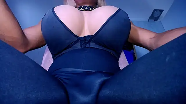 paulabigcock Adlı Modelin Canlı XXX Sohbeti