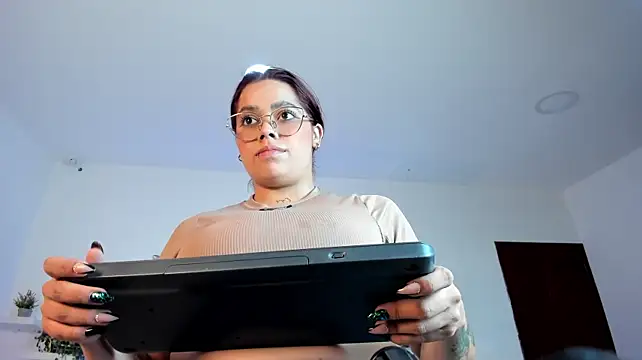 Chat +18 de Melisa_Soto ao vivo