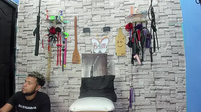 Show de Bdsmlesbianxtrem na webcam