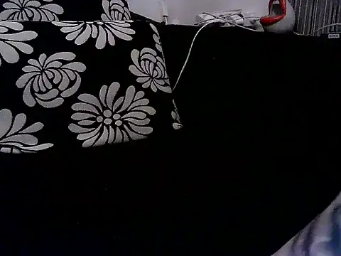 IncredibleGlaze78 webcam show
