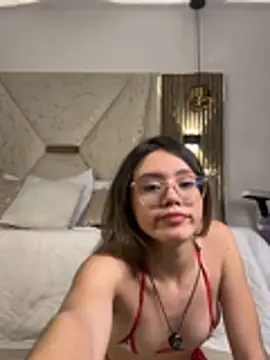 Abril_valen 现场XXX聊天