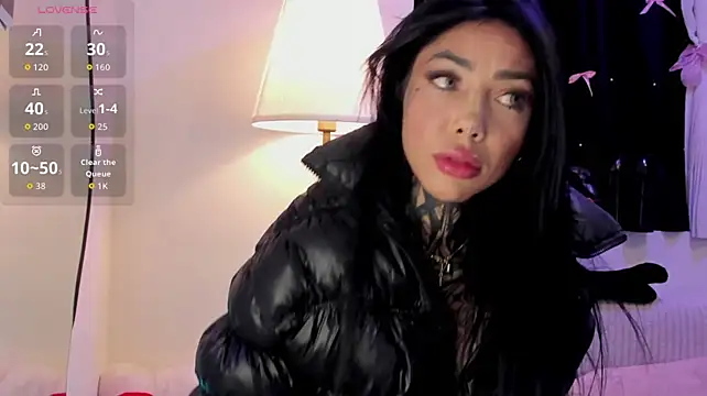 NinaVall's Live XXX Chat