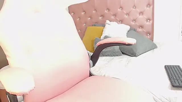 EbonyCoWorker Live XXX-Chat