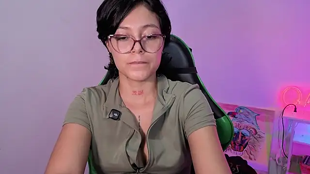 Qadeshoficialn Live XXX chat