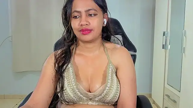 FannyXhot Adlı Modelin Canlı XXX Sohbeti