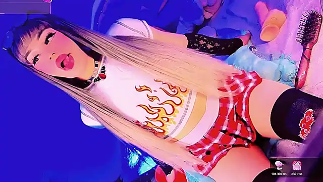 Shiaki_04 Show in webcam