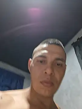 Chat XXX en directo de Andrezzz69