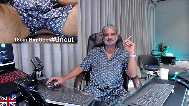 แชท XXX สดของ OnlineBossUK