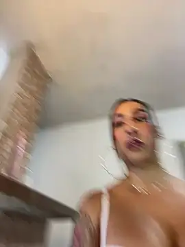RinnaMoys Adlı Modelin Canlı XXX Sohbeti