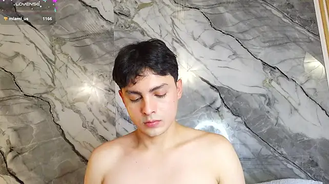 Онлайн чат XXX Samu__Hott21