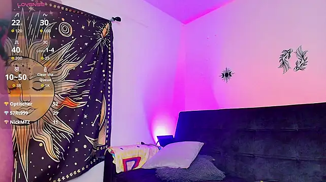 Chat +18 de Cat__Moon__ ao vivo