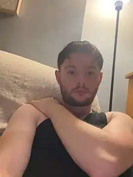 Ronnie153 live XXX chat