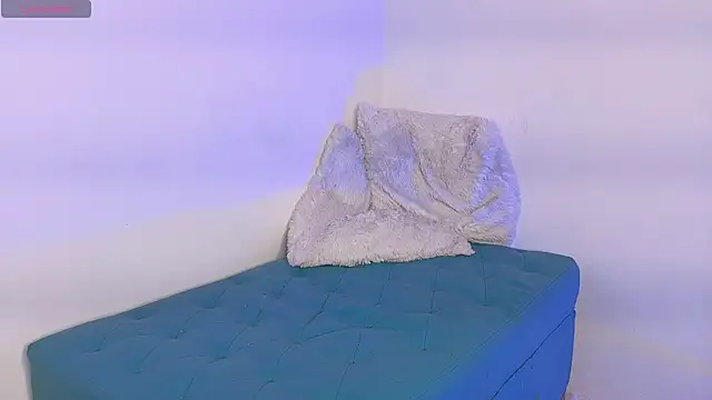 1_Apollo Live XXX Chat