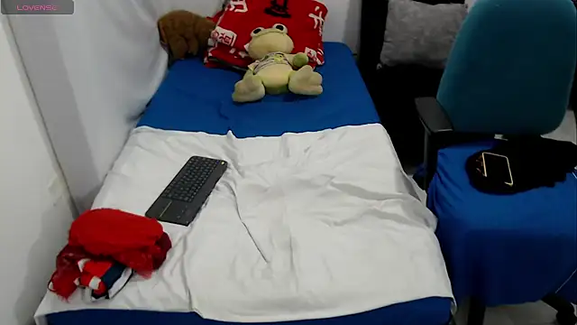 Chat +18 de LAURA_Foxht ao vivo