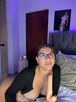 ema_zoe XXX чат на живо