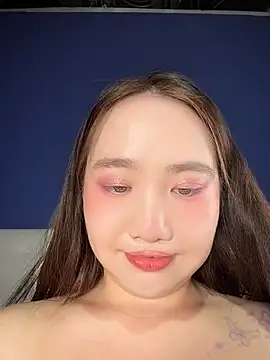 Asianpie_ élő XXX-chatje