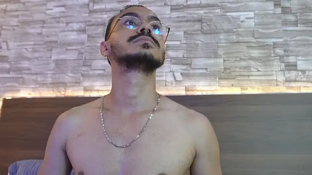 thomas_montiel Adlı Modelin Web Kamerası Şovu