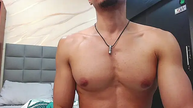 צ'אט XXX בשידור חי של mike_rolly_hot