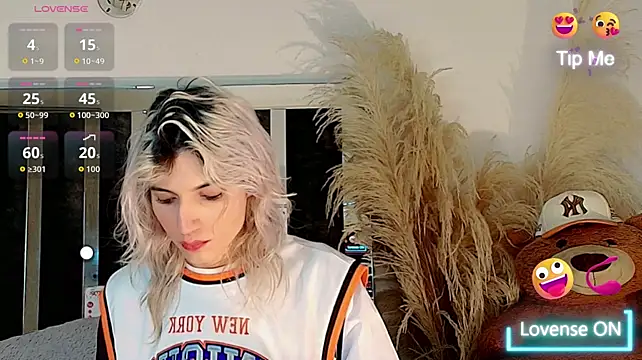honey_skin Adlı Modelin Web Kamerası Şovu