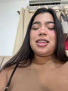 Chat XXX en directo de emily_morgam