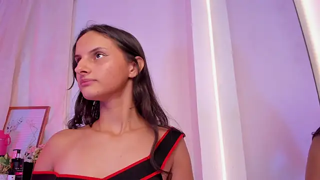 ninaht's Live XXX Chat