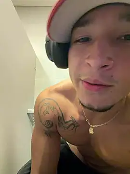Horny_nick19のライブXXXチャット