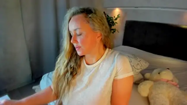 Sky_Kuper's Webcam Show