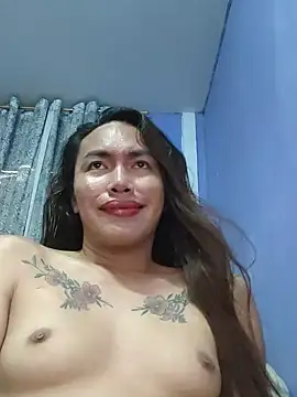lady_kim_boner Pertunjukan Webcam
