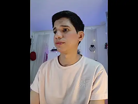 Ariel_Femboy_ লাইভ XXX চ্যাট