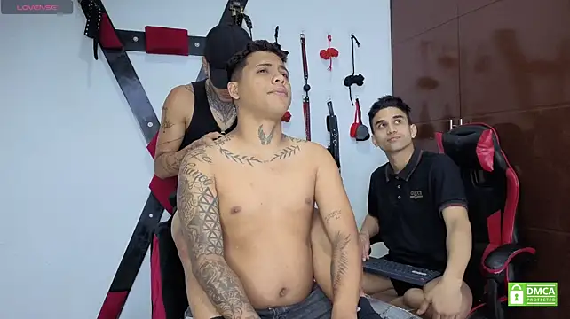 Živý XXX chat EliteBoysLive