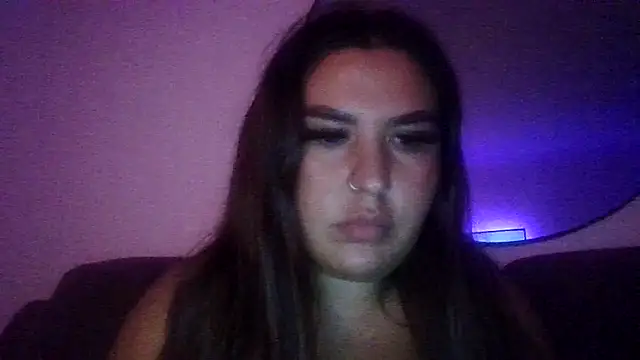 elliebabesxox Show in webcam