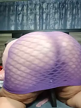 Fat-Flatty-AssMommy's Live XXX Chat