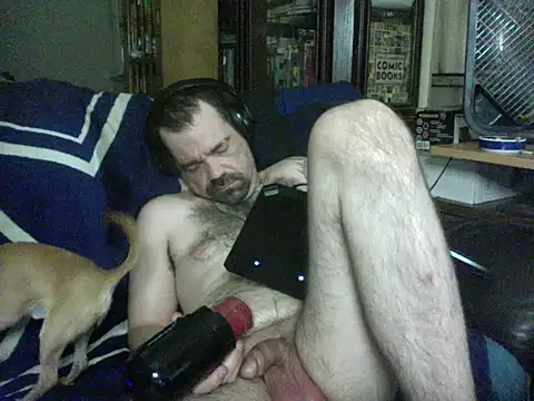 צ'אט XXX בשידור חי של KinkyTOMan