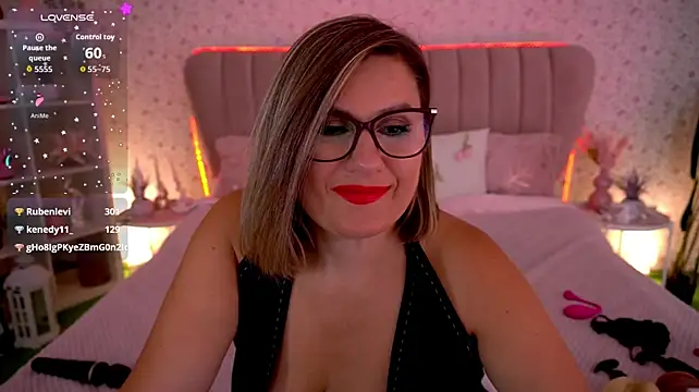 Živý XXX chat KiraRoxx